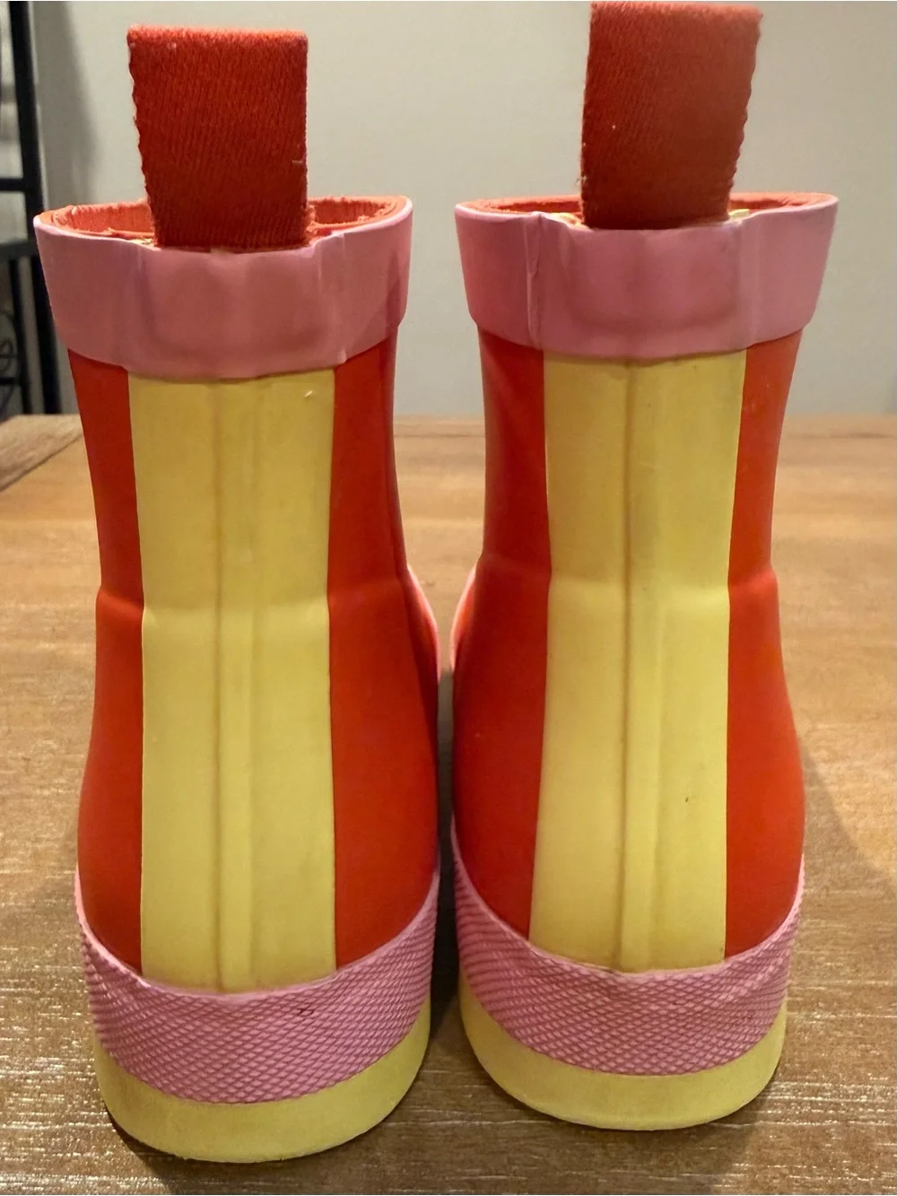 Hunter Kids Play Boots Red Tang/Pink Fizz/Zesty Yellow Size US 3 UK 2 EUR 34